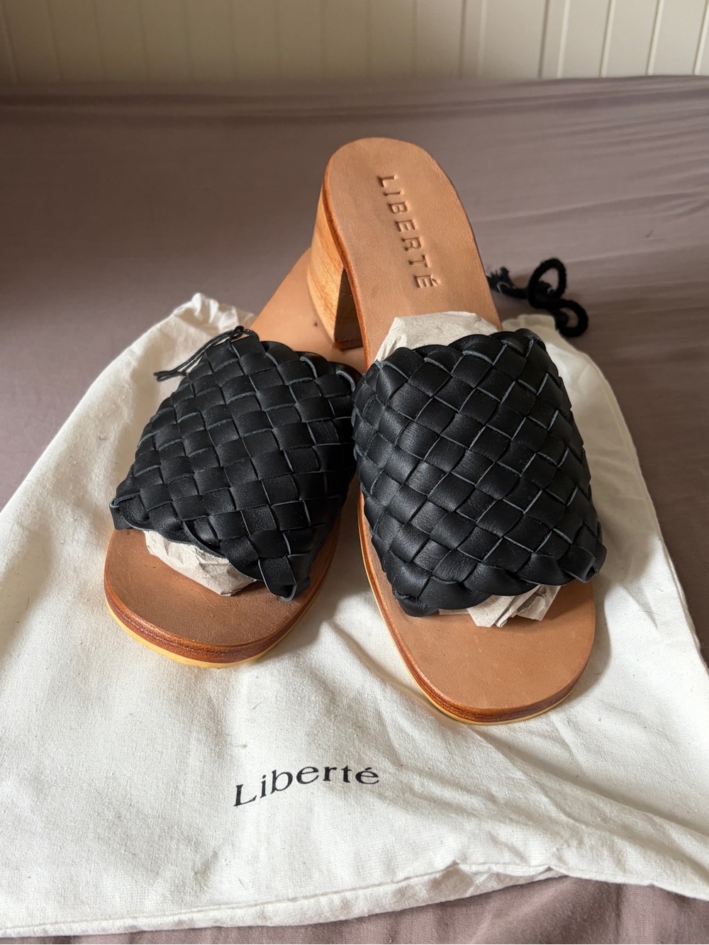 Liberté Santorini Woven Mule - Size 8